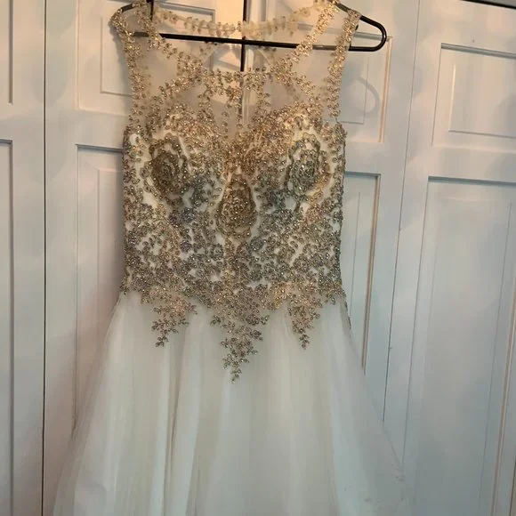 Fiesta Fashion | Dresses | Fiesta Fashion Short Prom Dress Size M  Creamwhite With Gold | Poshmark